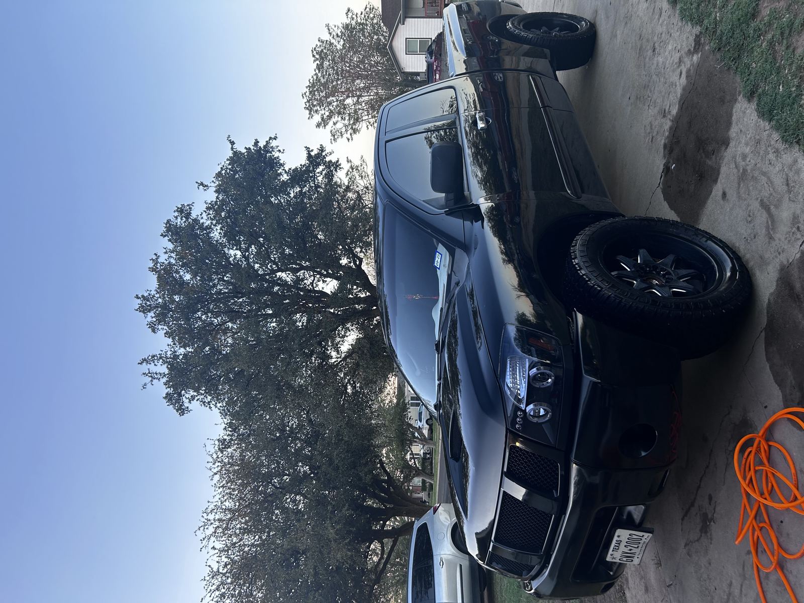 Nissan Titan &mdash; exterior finish detail